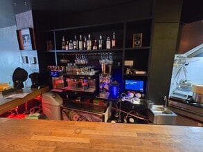 Local commercial dans Barcelone, Barcelona à louer Photo intérieure– Image 2 sur 11