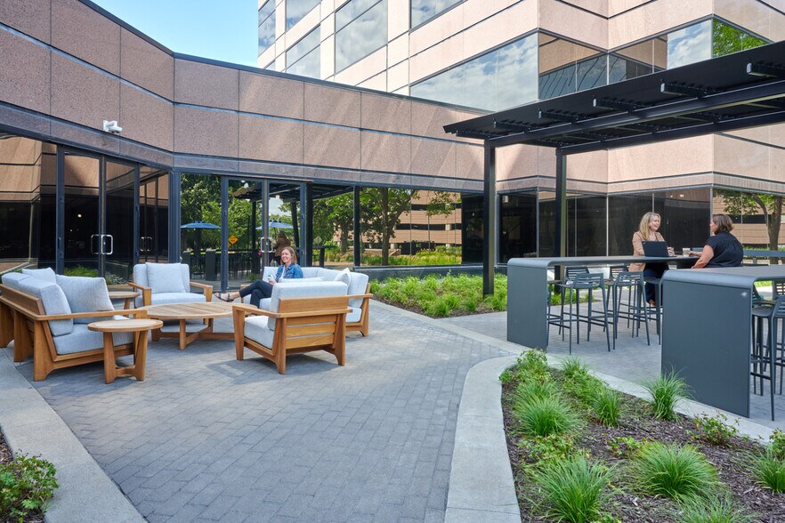 1 Meridian Crossings, Richfield, MN à louer - Photo de l’immeuble – Image 3 sur 11