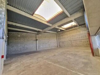 Plus de détails pour Industriel/Logistique à louer