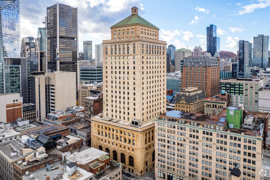 360 Rue Saint-Jacques, Montréal, QC à louer - Photo principale – Image 1 sur 15