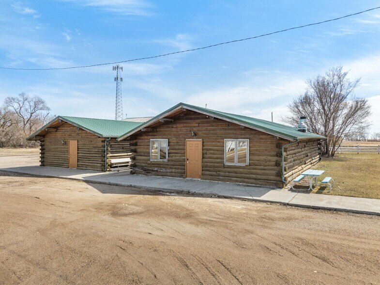 213 Main St, Antler, ND à vendre - Photo de l’immeuble – Image 3 sur 40