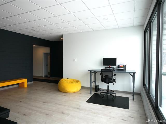 View Photo