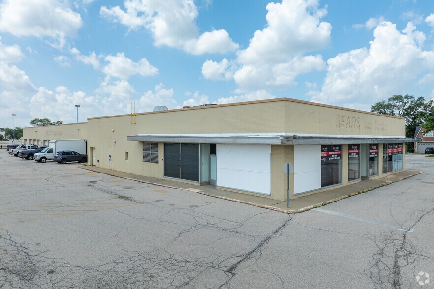 9411 N Greenwood Ave, Niles, IL à vendre - Photo de l’immeuble – Image 2 sur 4