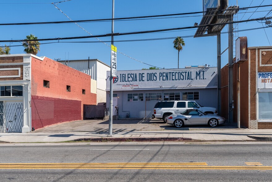 2745 W Temple St, Los Angeles, CA à vendre - Photo de l’immeuble – Image 2 sur 4