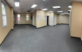 40B Cotters Ln, East Brunswick, NJ à louer Photo intérieure– Image 1 sur 2