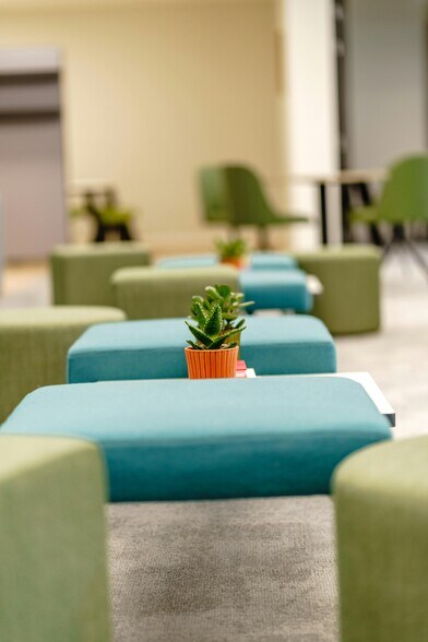 245 Hammersmith Rd, Londres à louer - Photo de l’immeuble – Image 3 sur 60