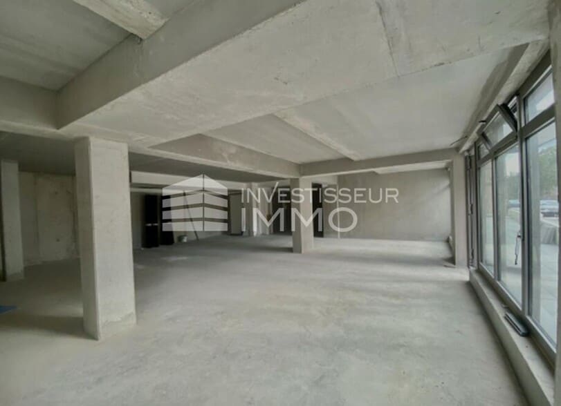 Local commercial dans Montreuil à vendre - Photo intérieure – Image 2 sur 3