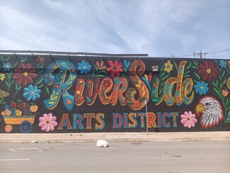 Plus de détails pour 700-740 N Sylvania Ave, Fort Worth, TX - Local commercial à louer