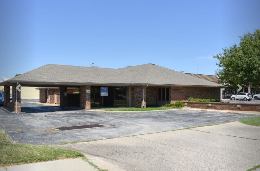 1323 E Montclair St, Springfield, MO à louer - Photo principale – Image 1 sur 2