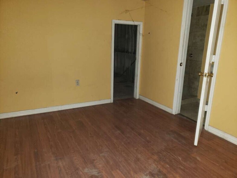 4319 Tidwell Rd, Houston, TX à vendre - Photo intérieure – Image 3 sur 5