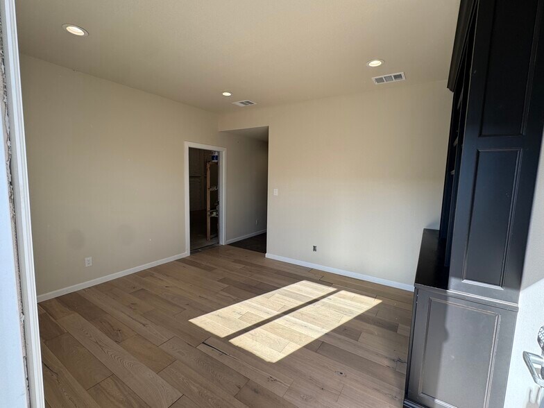 312 N Ridge Rd, Marble Falls, TX à louer - Photo de l’immeuble – Image 2 sur 13