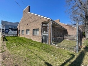 1079 Whalley Ave, New Haven, CT à louer Photo de l’immeuble– Image 2 sur 4