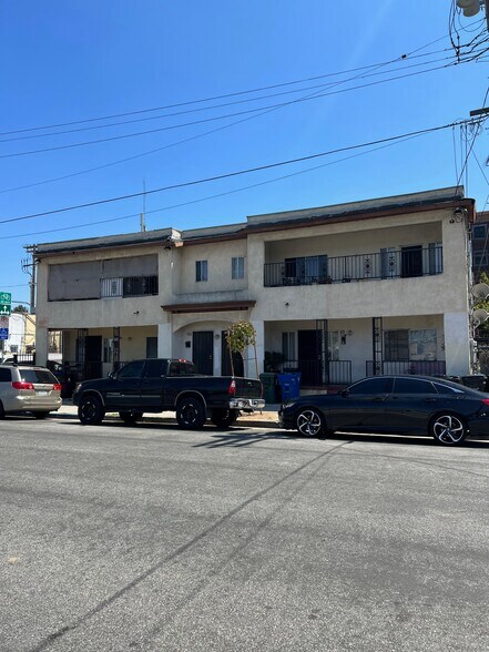 104 S Breed St, Los Angeles, CA à vendre - Photo de l’immeuble – Image 3 sur 5