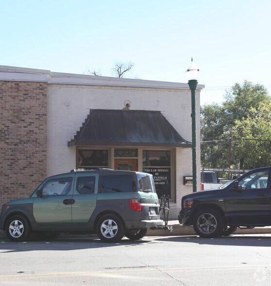 428 N Main St, Conroe, TX à vendre - Photo de l’immeuble – Image 2 sur 2