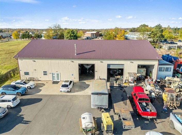 10564 Redoubt Rd, Manassas, VA à louer - Photo de l’immeuble – Image 2 sur 14