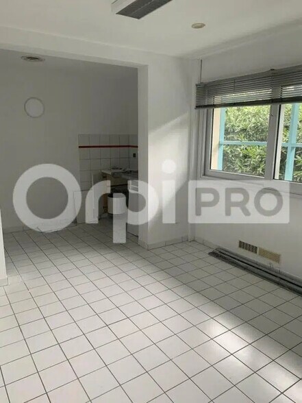 Bureau dans Pessac à louer - Photo de l’immeuble – Image 3 sur 10