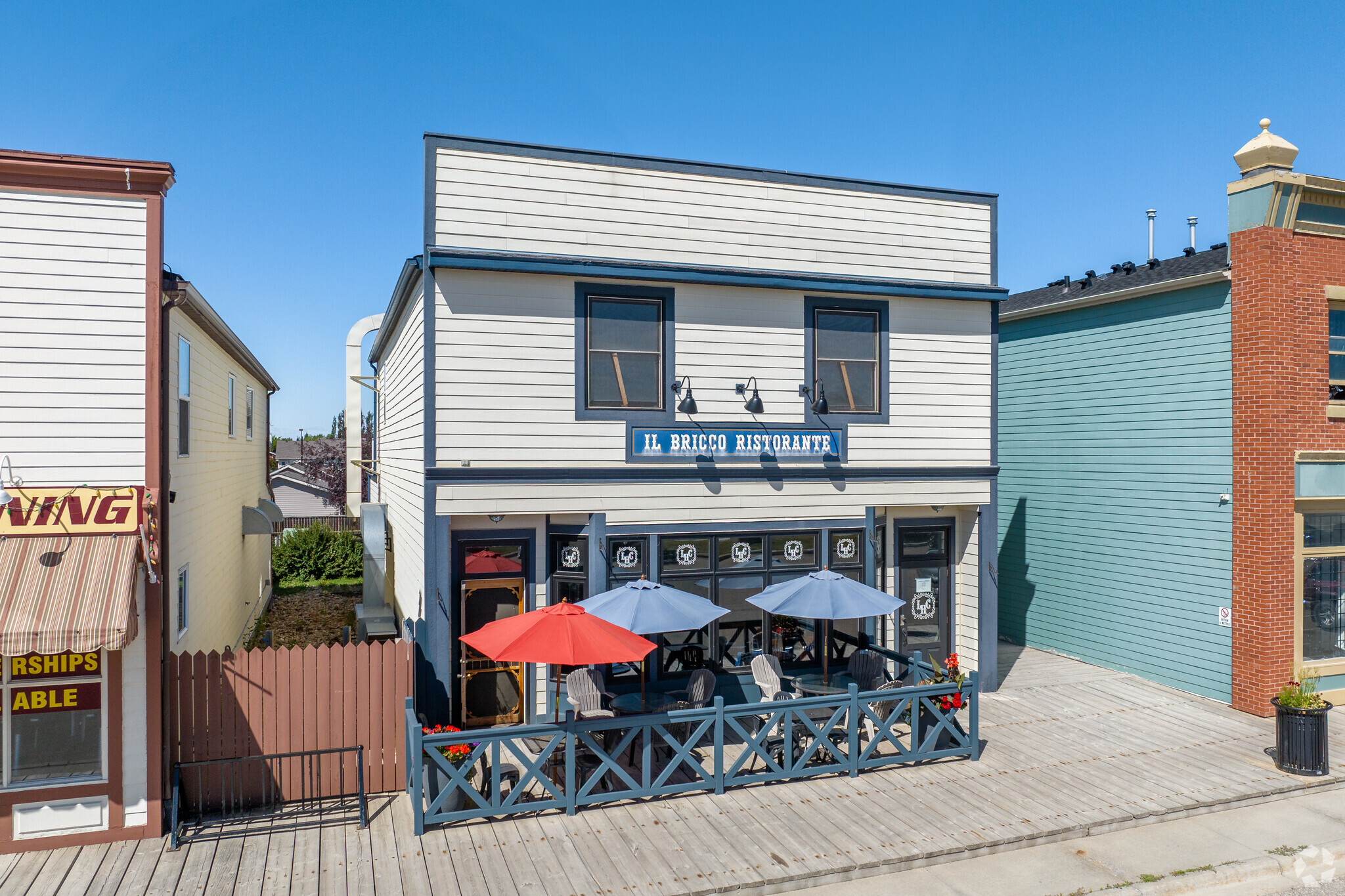 355 Centre St NW, Langdon, AB à vendre Photo de l’immeuble– Image 1 sur 7