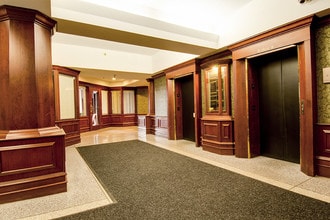 6 W 5th St W, Saint Paul, MN à vendre Photo intérieure– Image 1 sur 3