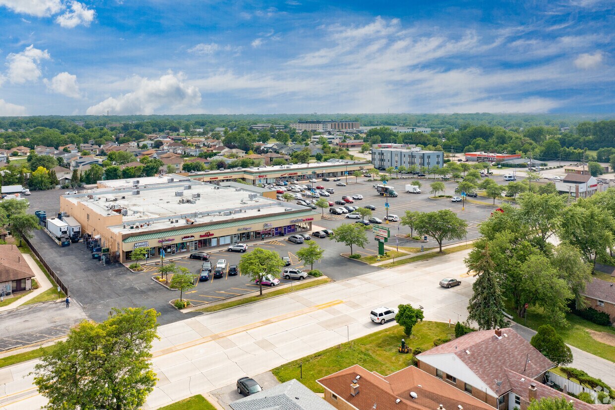 17501-17559 S Kedzie Ave, Hazel Crest, IL à louer Photo de l’immeuble– Image 1 sur 26