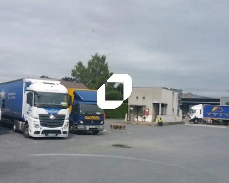 2-24 Avenue Ampère, Gretz-Armainvilliers à louer - Photo de l’immeuble – Image 3 sur 4