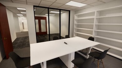 808 Travis St, Houston, TX à louer - Vidéo sur l’annonce professionnelle 