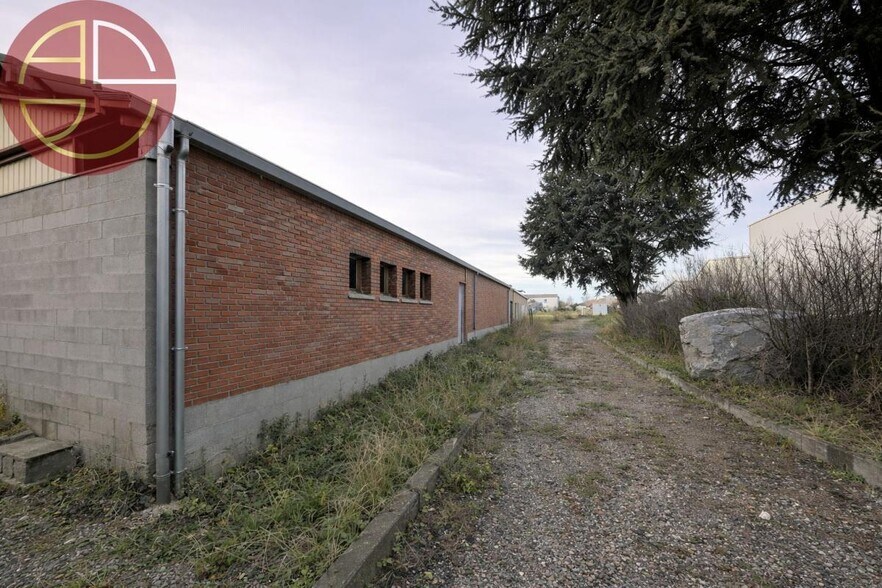 Industriel/Logistique dans Toulouse à vendre - Photo de l’immeuble – Image 3 sur 6
