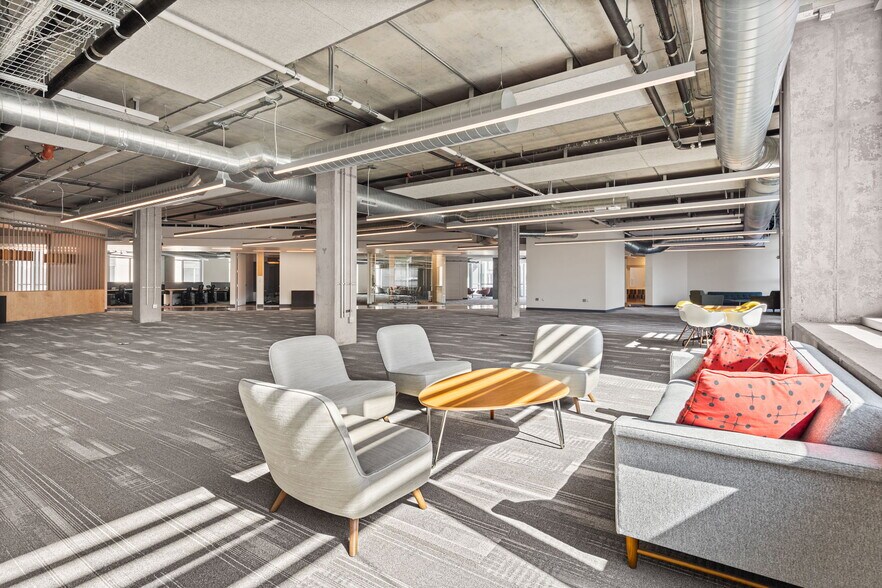 270 Brannan St, San Francisco, CA à louer - Photo de l’immeuble – Image 2 sur 20