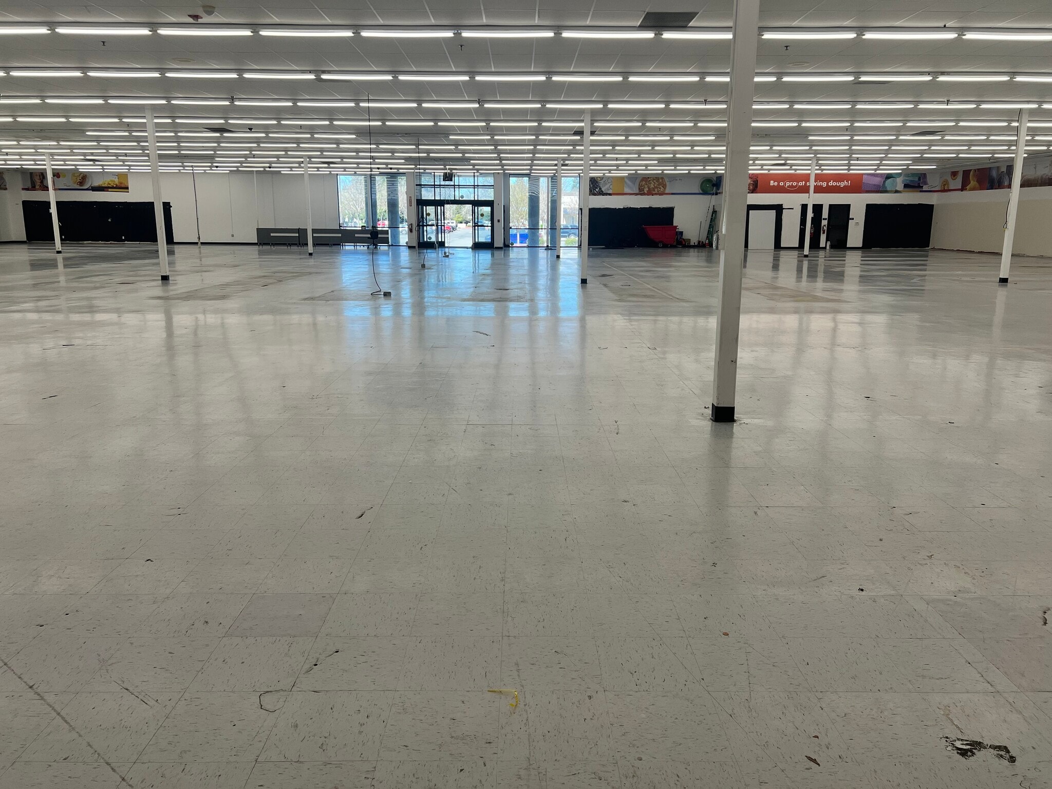 575-605 Rohnert Park Expy W, Rohnert Park, CA à louer Photo intérieure– Image 1 sur 6