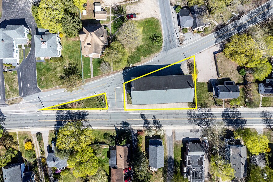 1081 Main St, Hopkinton, RI à vendre - Photo de l’immeuble – Image 2 sur 32