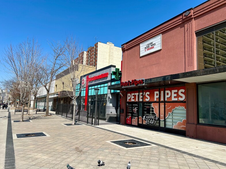 762 Ouellette Av, Windsor, ON à vendre - Photo de l’immeuble – Image 2 sur 9