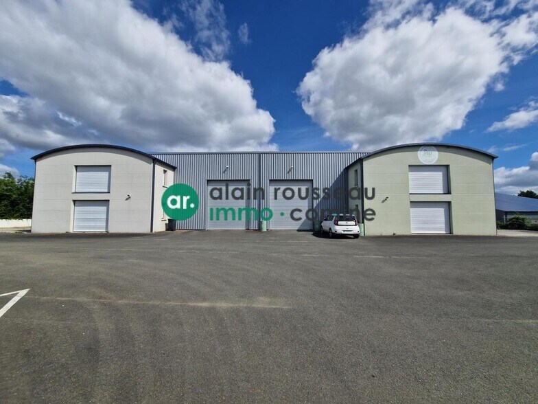 Local d’activités dans Cantenay-Épinard à louer - Photo de l’immeuble – Image 1 sur 5