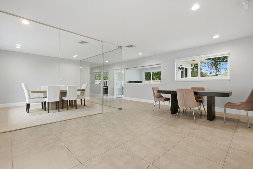 940 State Road 7, Fort Lauderdale, FL à vendre - Photo de l’immeuble – Image 3 sur 33