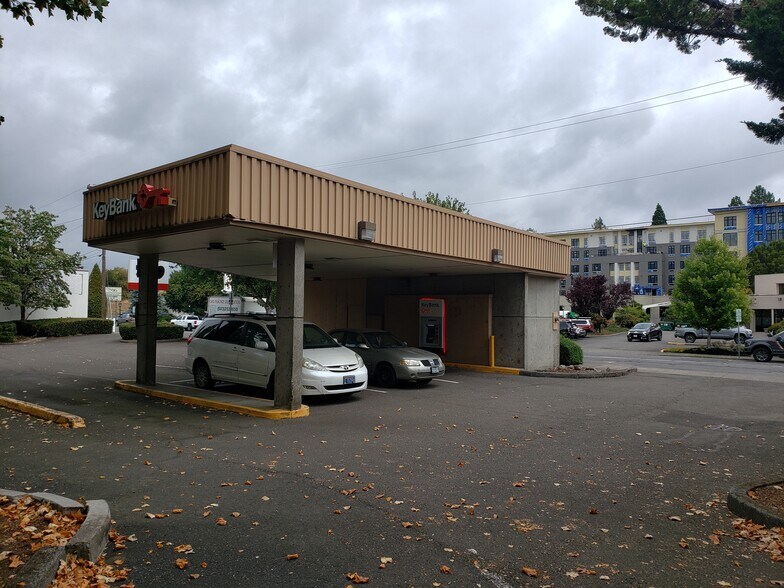 10415 SE Main St, Milwaukie, OR à vendre - Photo de l’immeuble – Image 3 sur 5