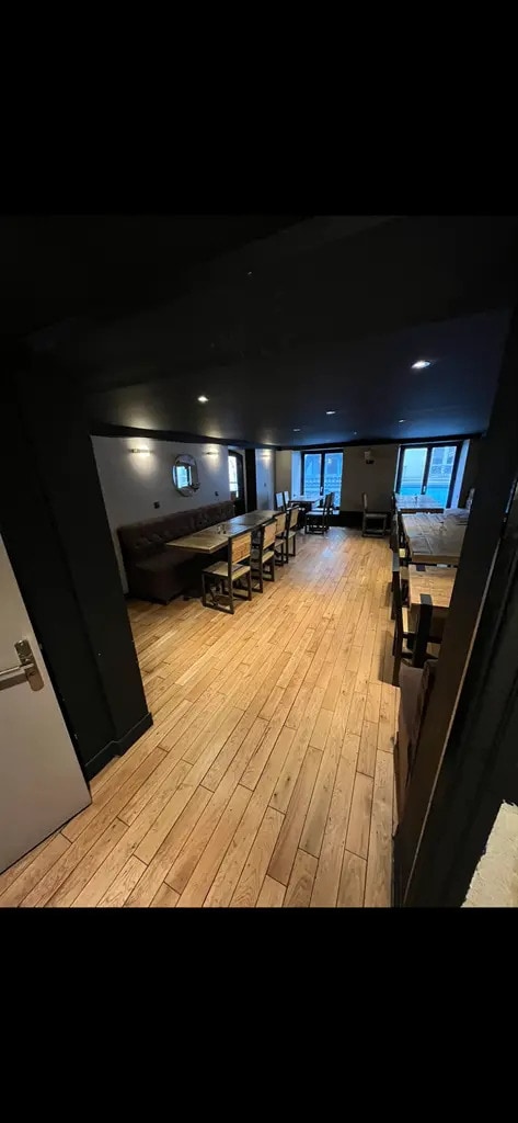 Plus de détails pour Local commercial à louer