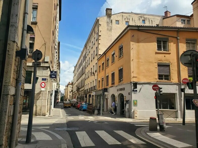 Local commercial dans Lyon à louer - Photo de l’immeuble – Image 3 sur 3