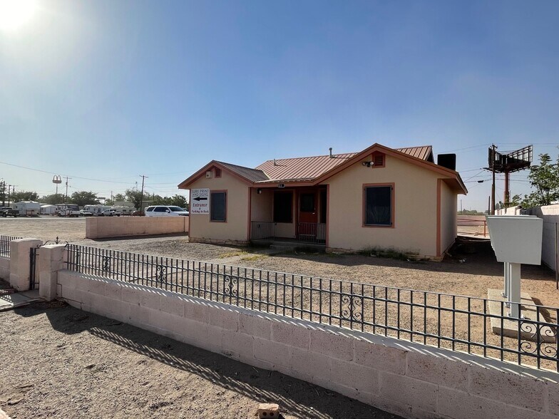 513 Pine St st, Deming, NM à vendre - Photo de l’immeuble – Image 3 sur 15