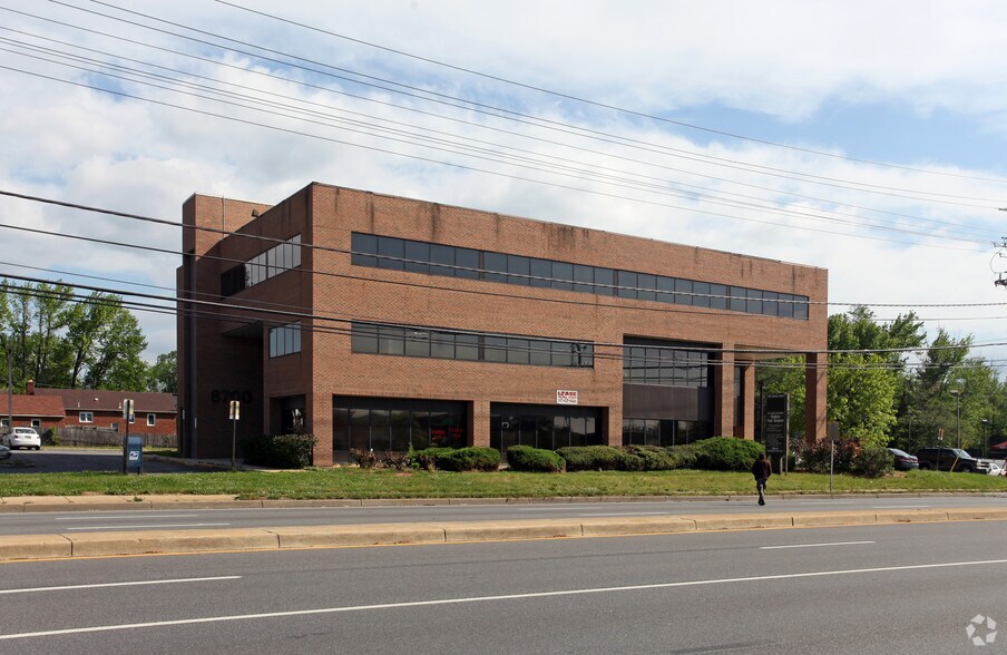 8700 Central Ave, Landover, MD à louer - Photo de l’immeuble – Image 3 sur 3