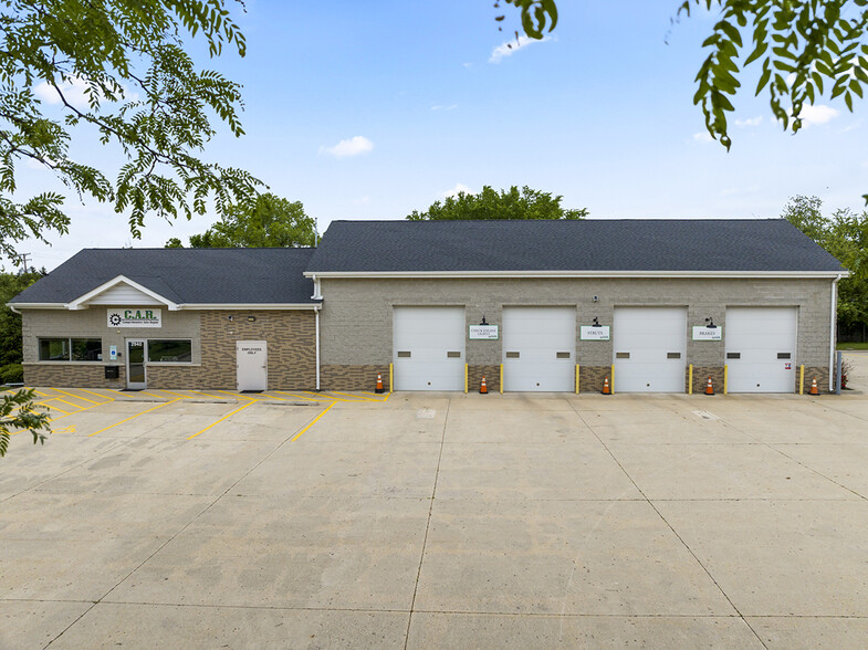 2940 Weber Dr, Aurora, IL à vendre - Photo de l’immeuble – Image 1 sur 43