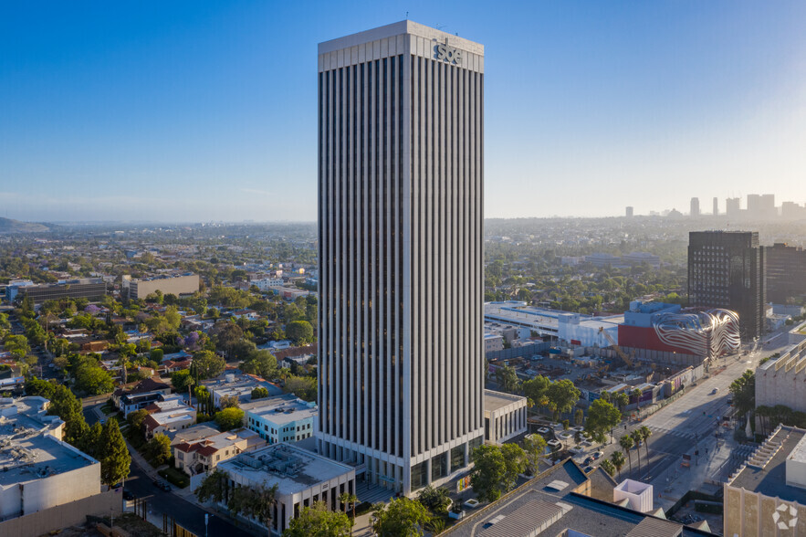 5900 Wilshire Blvd, Los Angeles, CA à louer - Photo de l’immeuble – Image 2 sur 6