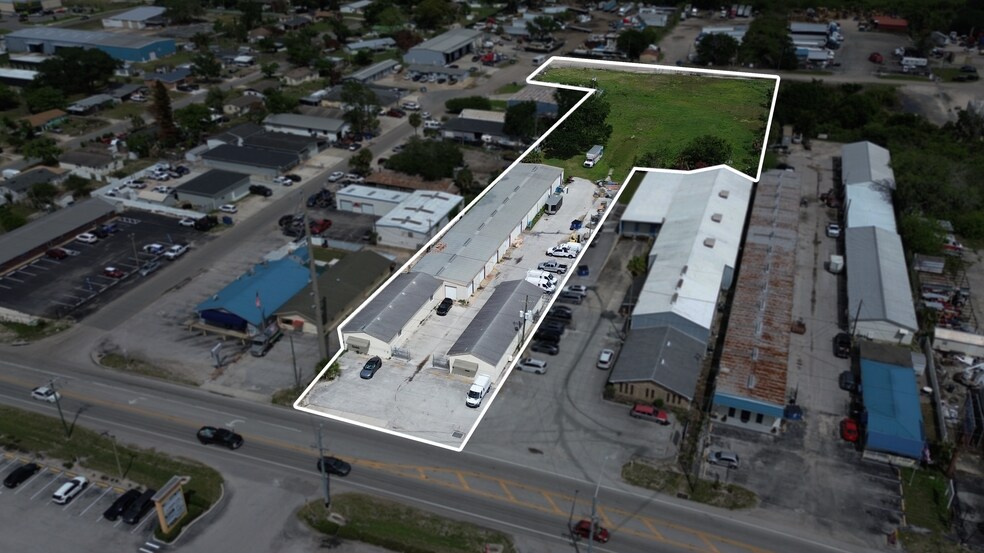 1602 Combee Rd, Lakeland, FL à louer - Photo de l’immeuble – Image 1 sur 15