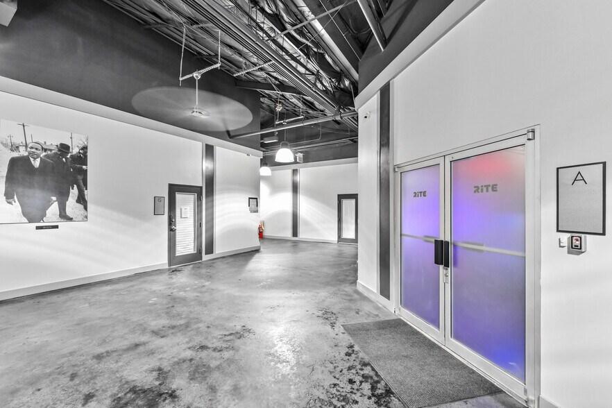 650 Hamilton Ave SE, Atlanta, GA à louer - Photo intérieure – Image 2 sur 85