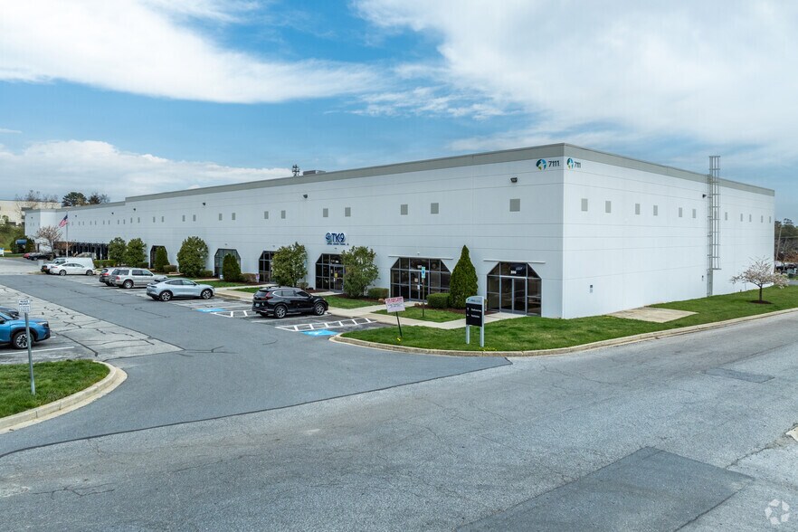 7111 Dorsey Run Rd, Elkridge, MD à louer - Photo de l’immeuble – Image 2 sur 5