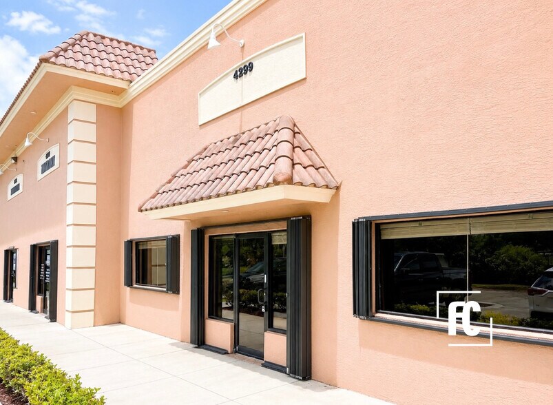 4287-4303 SW High Meadows Ave, Palm City, FL à vendre - Photo de l’immeuble – Image 1 sur 6