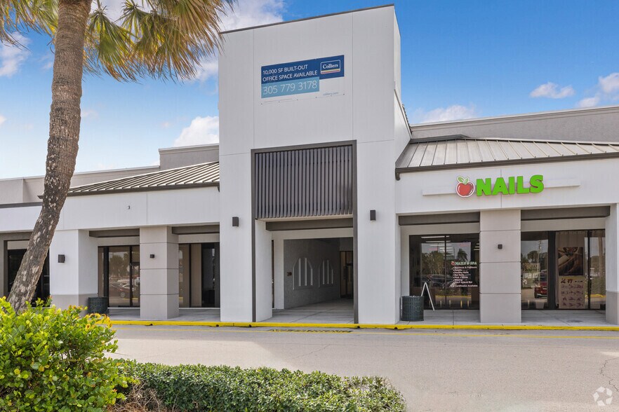 2300-2398 SE Ocean Blvd, Stuart, FL à louer - Photo de l’immeuble – Image 3 sur 13