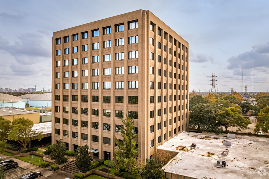 4605-4615 Southwest Fwy, Houston, TX à louer - Photo de l’immeuble – Image 3 sur 5