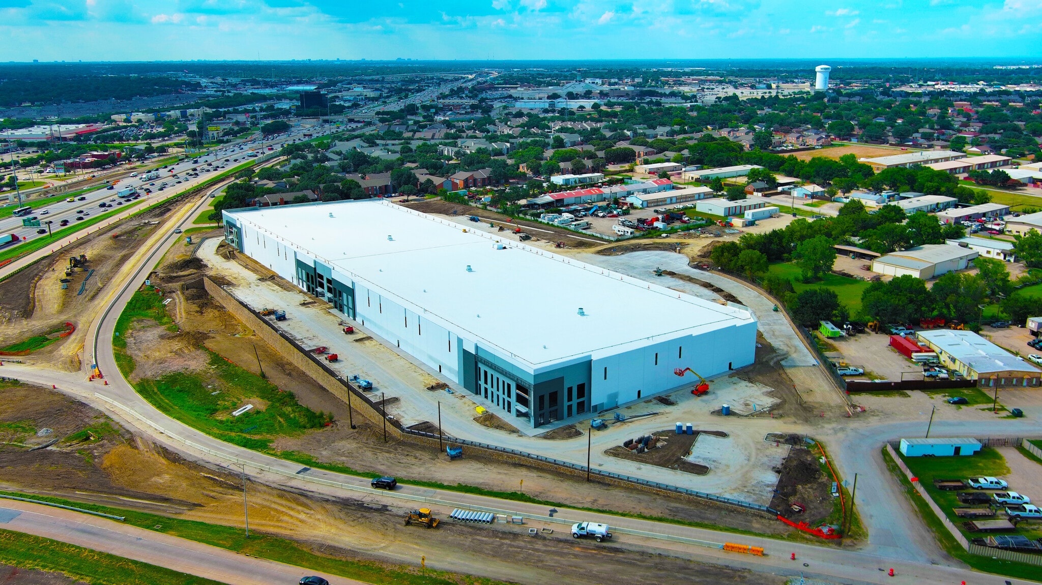 19205 Lyndon B Johnson Fwy, Mesquite, TX à vendre Photo de l’immeuble– Image 1 sur 5