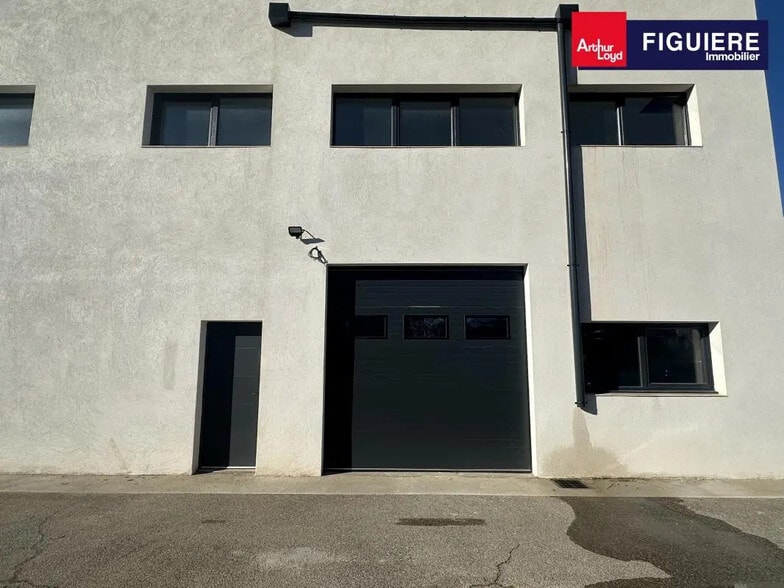 10 Rue Guy De Maupassant, Les Pennes-Mirabeau à louer - Photo de l’immeuble – Image 2 sur 2