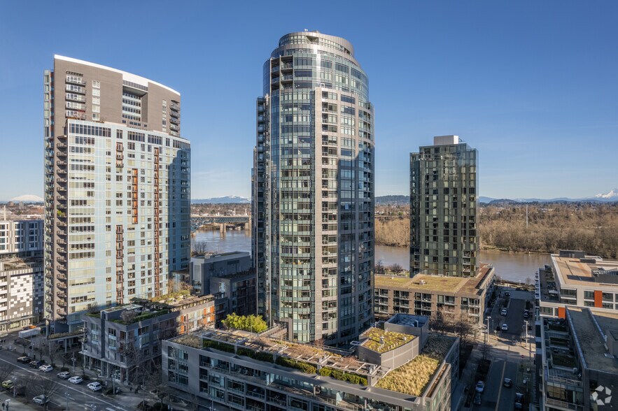 3601 S RIVER Pky, Portland, OR à vendre - Photo de l’immeuble – Image 2 sur 5