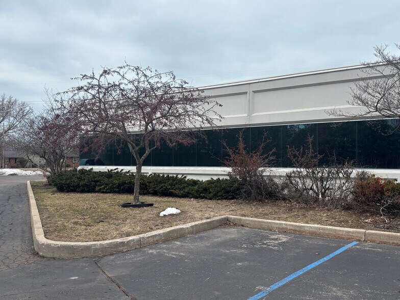 2500 Niles Rd, Saint Joseph, MI à louer - Photo de l’immeuble – Image 3 sur 24