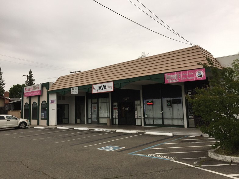6720 Van Maren Ln, Citrus Heights, CA à louer - Photo de l’immeuble – Image 2 sur 2